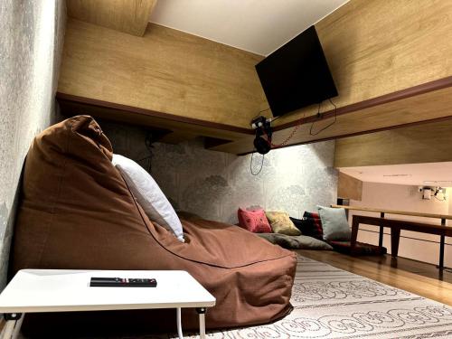 nomad live hostel