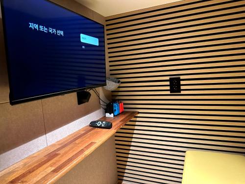 nomad live hostel