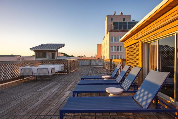 kamp by brightwild rooftop penthouse on duval
