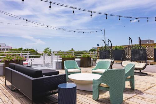 kamp by brightwild rooftop penthouse on duval