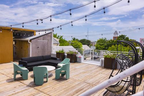 kamp by brightwild rooftop penthouse on duval