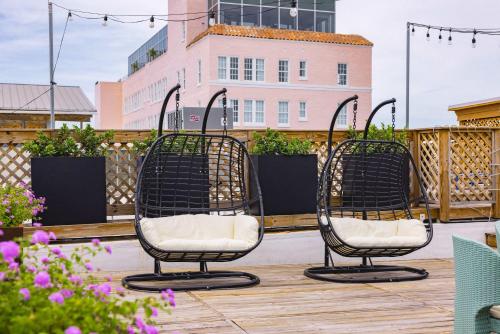 kamp by brightwild rooftop penthouse on duval