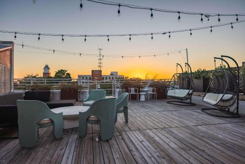kamp by brightwild rooftop penthouse on duval