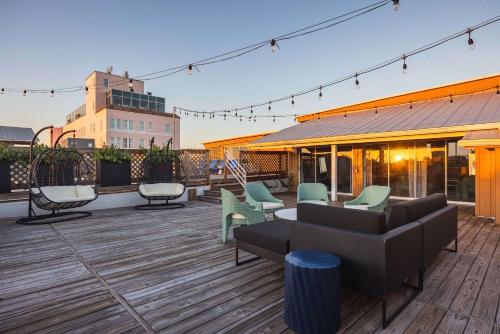 kamp by brightwild rooftop penthouse on duval
