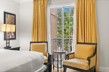 resort view 1br suite with direct pool access
