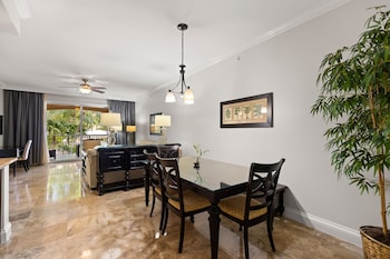 Resort View 1Br Suite With Direct Pool Access,,2 star