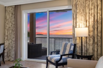 Ocean Front 2Br Residence,,2 star