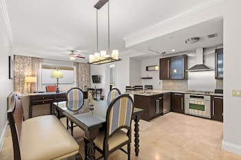 Island View 1Br Residence With Balcony,,2 star