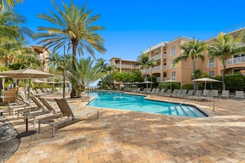 ocean front 1br suite with direct beach access