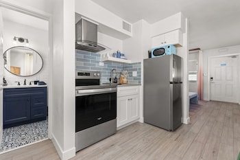 studio w king bed heated pool steps to beach