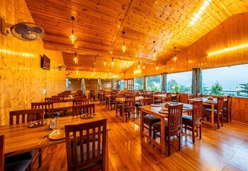 Hilltop Cottage Pangot,,2 star