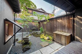 konoha yura machiya house