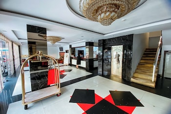 Lucky Star Hotel Near Harbour Bay Batam,,3 star