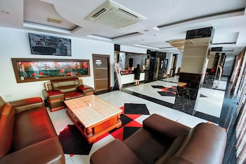 lucky star hotel near harbour bay batam