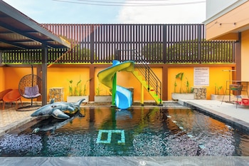 99 pool villa