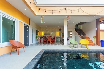 99 pool villa