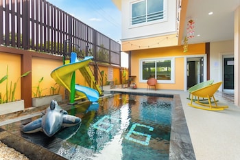 99 pool villa