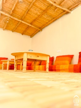 eco bay hostel