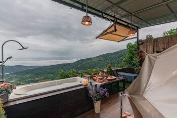 him suan homestay
