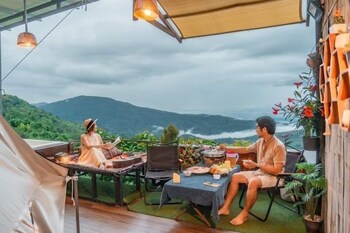 him suan homestay