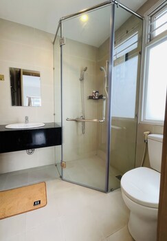 charmington la pointe central suites d