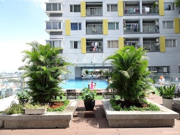 charmington la pointe central suites d