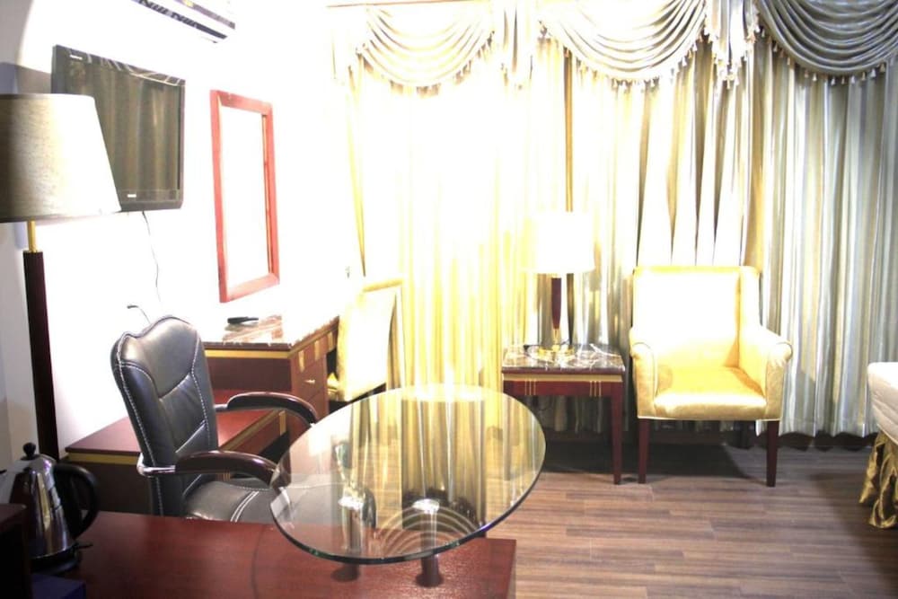 the grand lodge pattaya