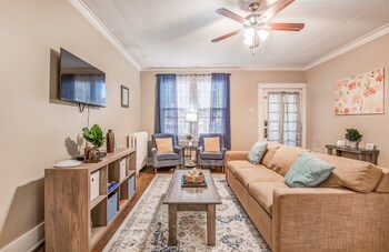 bluemoon bungalow 2 units