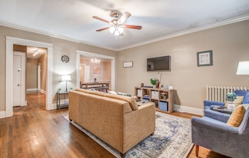 bluemoon bungalow 2 units