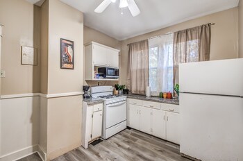 bluemoon bungalow 2 units