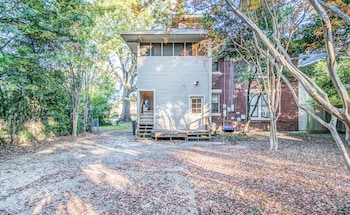 bluemoon bungalow 2 units