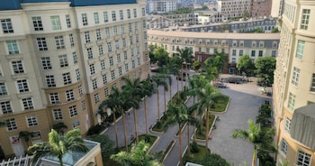 gem residence the manor central