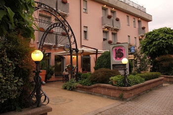 hotel sporting piscina and ristorante