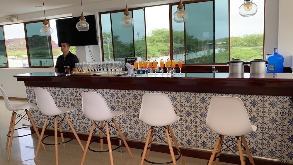 galapagos planet hotel