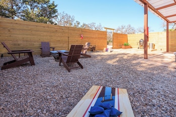 romantic luxury retreat hot cold pool and sauna