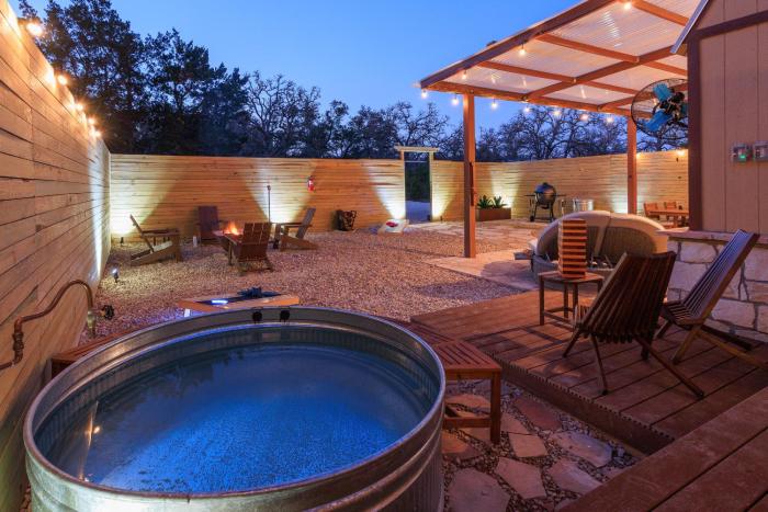 romantic luxury retreat hot cold pool and sauna