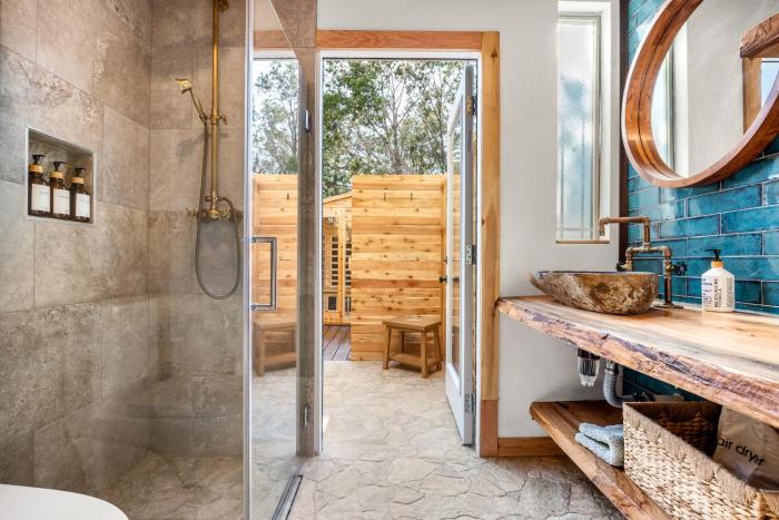 romantic luxury retreat hot cold pool and sauna