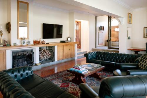 manor house at la roche estate franschhoek