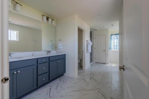 2708 harbor court