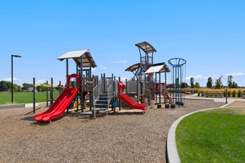 Scenic Mountain Retreat Golf, Pickleball, Relax,,4 star