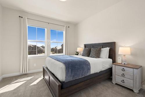 scenic mountain retreat golf pickleball relax