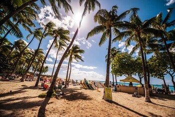 waikiki sunset 2 bedroom with diamond head view and parking