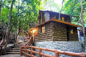Vacation House In Baguio,,2 star