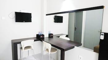 best deal and spacious 2br at dian regency apartment
