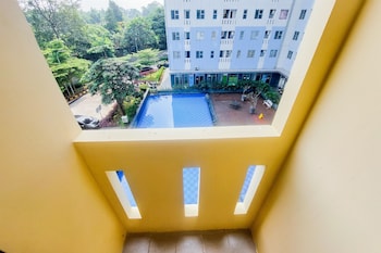 simply look and cozy 1br urbantown serpong apartment