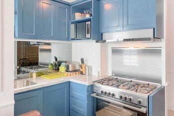 Spacious And Comfy 2Br Combined At Grand Kamala Lagoon Apartment,,3 star