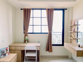 Comfy And Minimalist Studio Apartment At Evenciio Margonda,,2 star