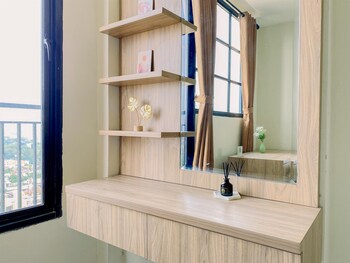 comfy and minimalist studio apartment at evenciio margonda