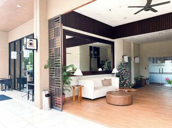 modern look and restful studio at azalea suites apartment