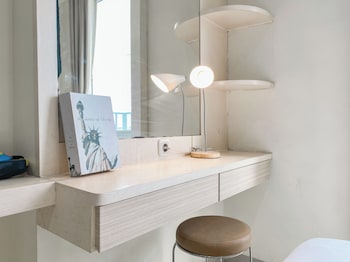 modern look and restful studio at azalea suites apartment